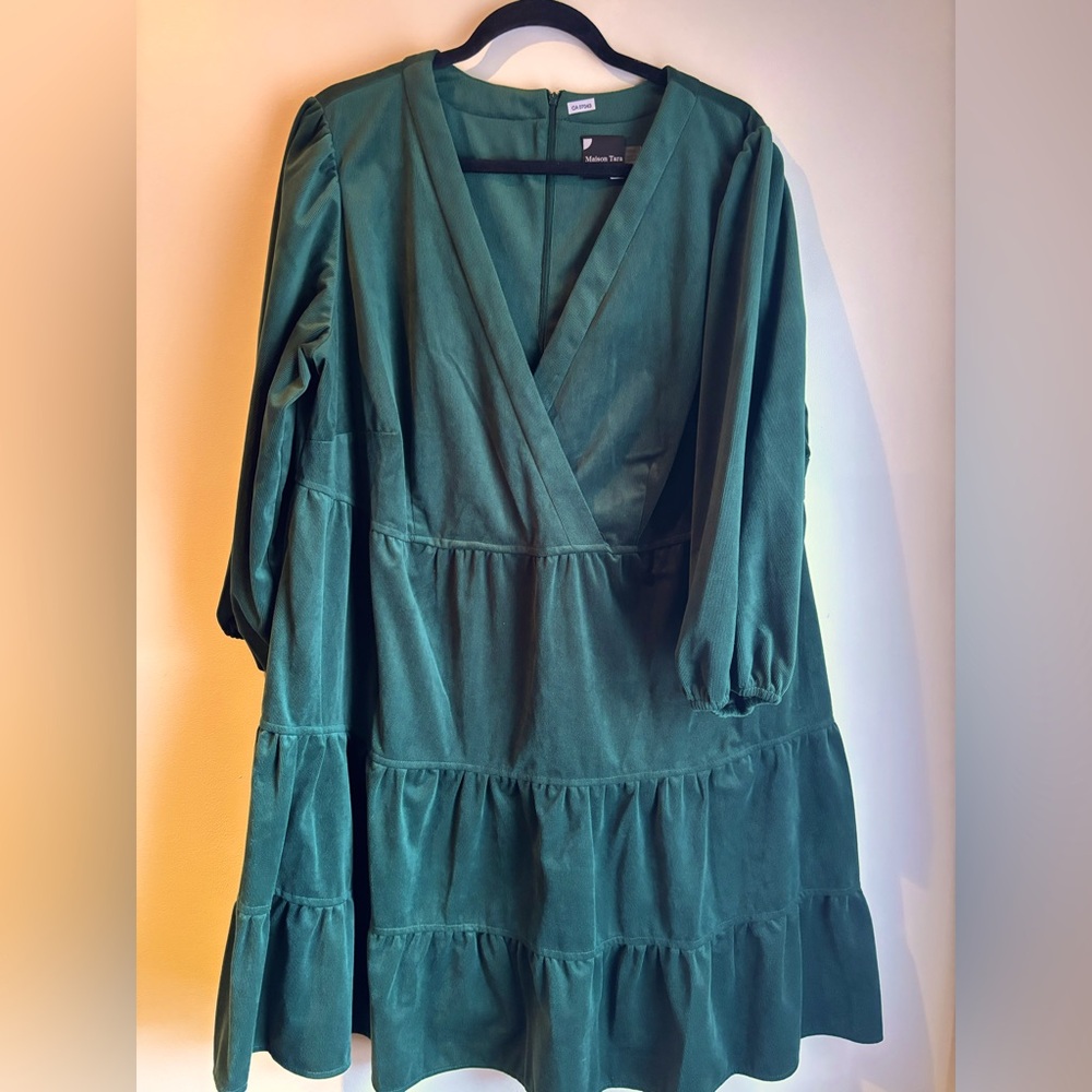 Elegant Green Corduroy Dress - US18